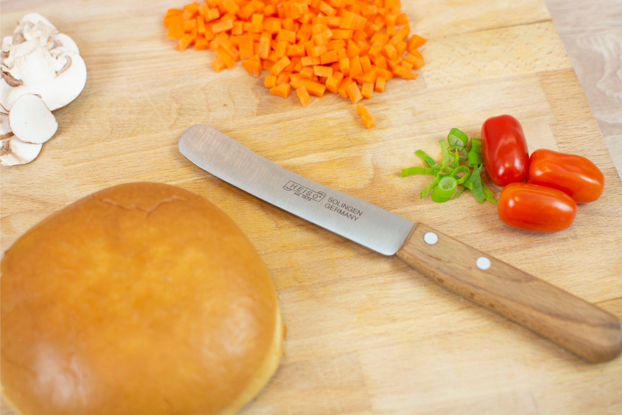 Buckelsmesser mit Buchengriff